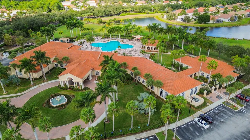 468 NW BLUE LAKE DRIVE Port St. Lucie, FL 34986