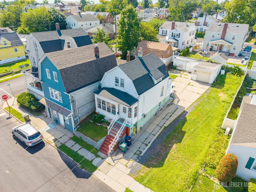 685 Raritan Avenue Perth Amboy, NJ 08861