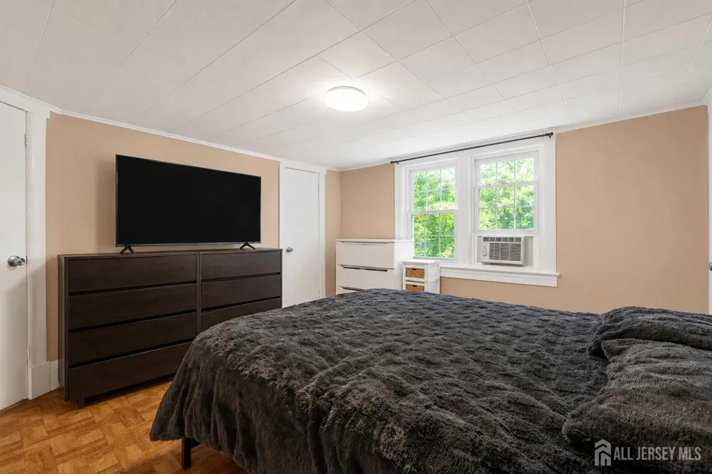 685 Raritan Avenue Perth Amboy, NJ 08861