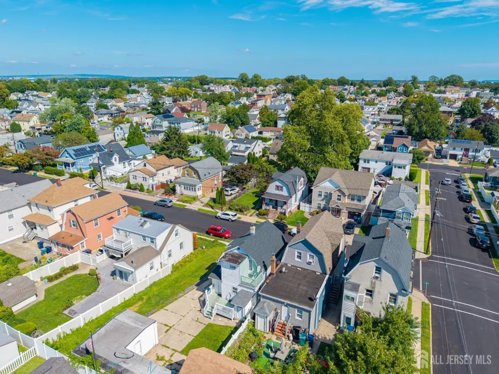 685 Raritan Avenue Perth Amboy, NJ 08861