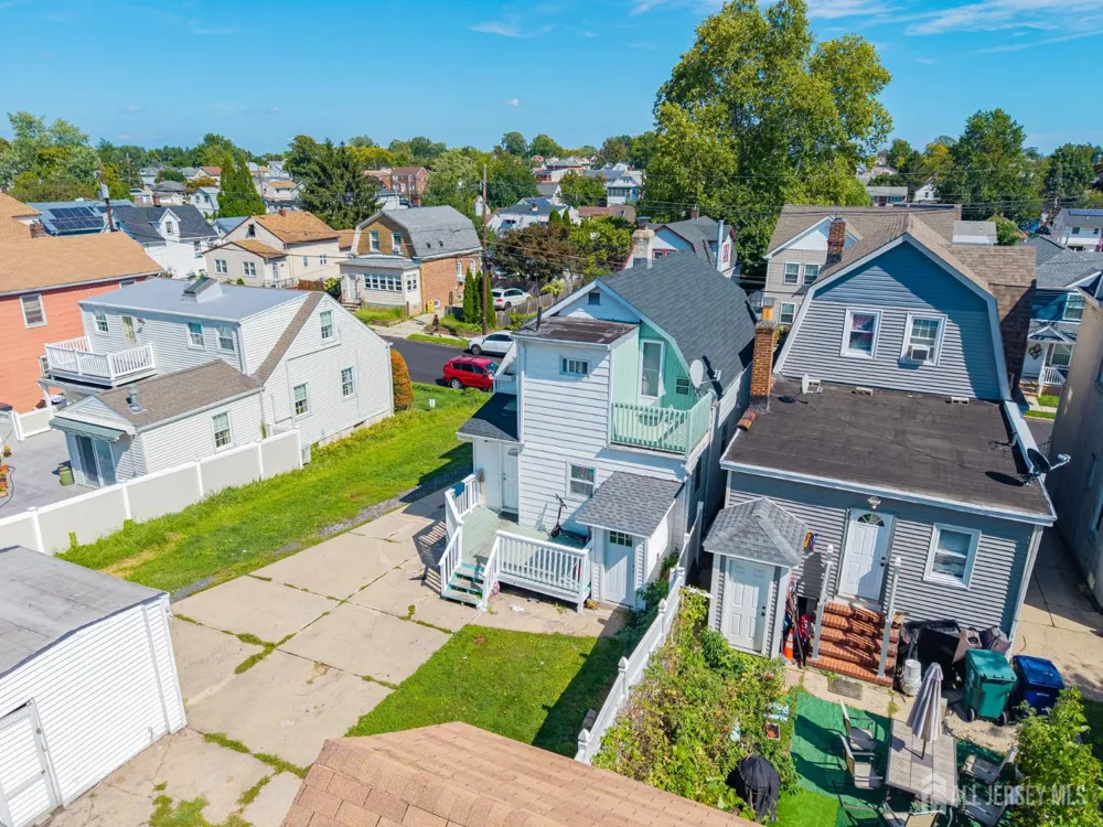 685 Raritan Avenue Perth Amboy, NJ 08861