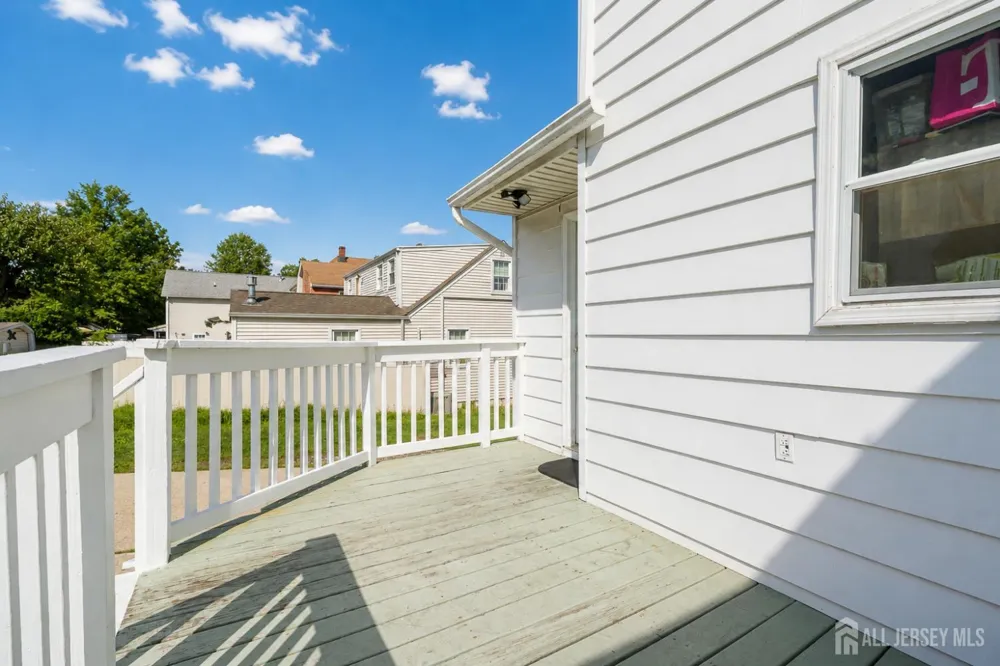 685 Raritan Avenue Perth Amboy, NJ 08861