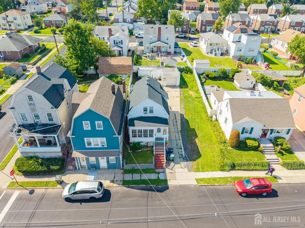 685 Raritan Avenue Perth Amboy, NJ 08861