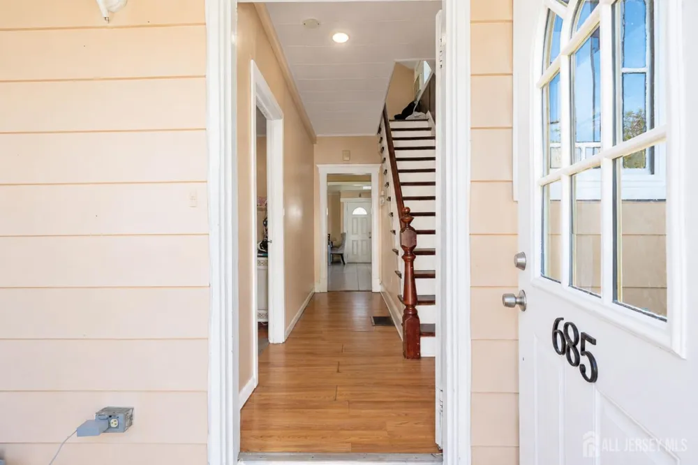 685 Raritan Avenue Perth Amboy, NJ 08861