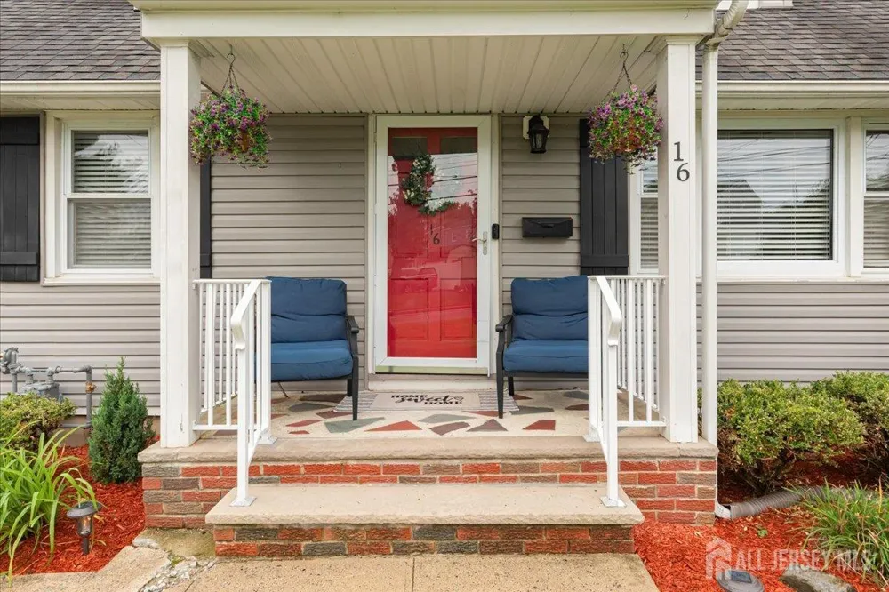 16 Hawthorne Avenue #16 Colonia, NJ 07067