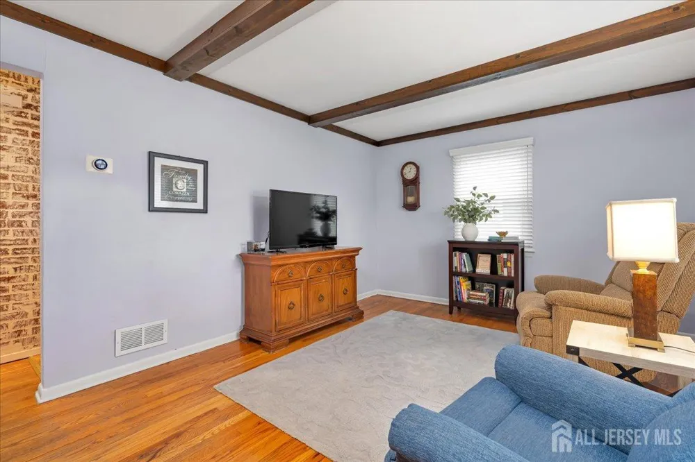 16 Hawthorne Avenue #16 Colonia, NJ 07067
