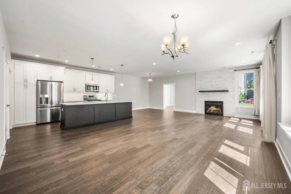 70 Riverwalk Plainsboro, NJ 08536