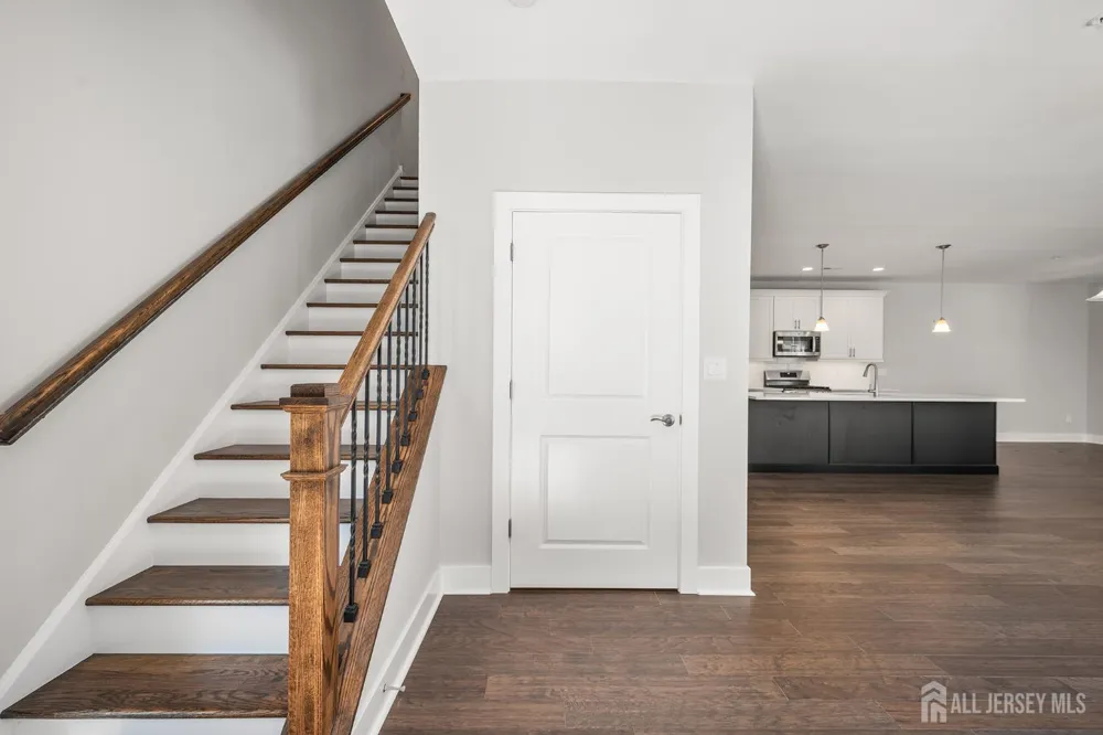 70 Riverwalk Plainsboro, NJ 08536