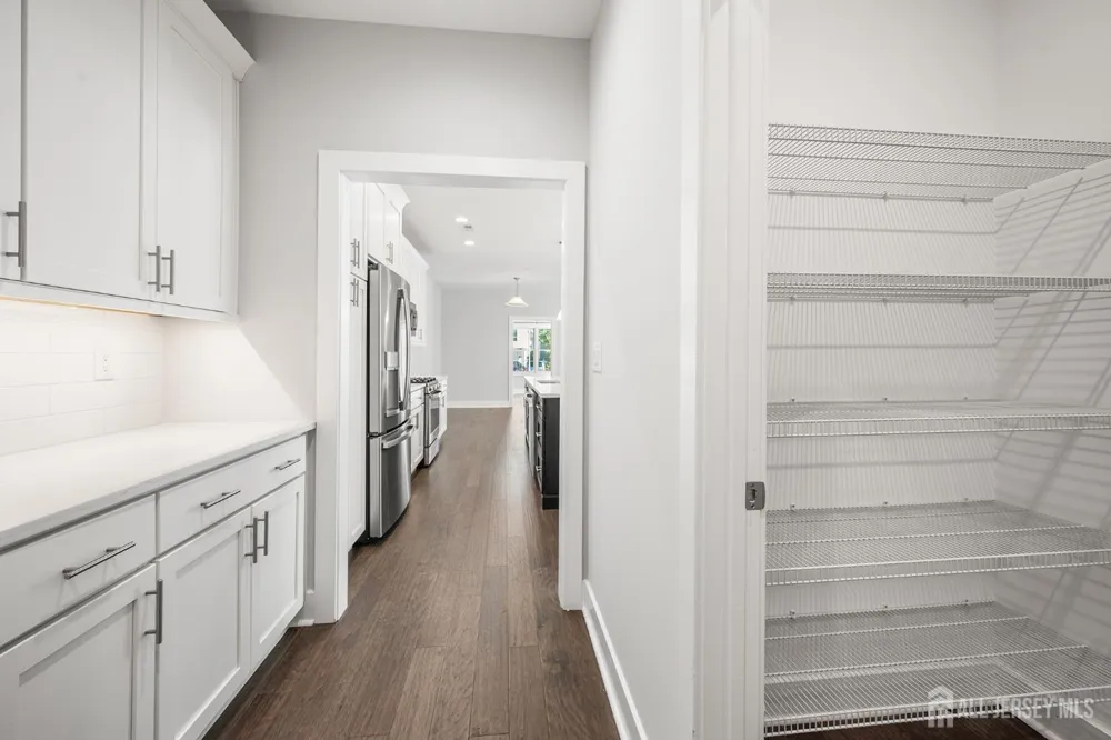 70 Riverwalk Plainsboro, NJ 08536