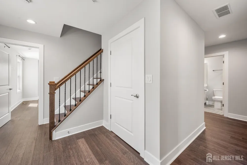 70 Riverwalk Plainsboro, NJ 08536