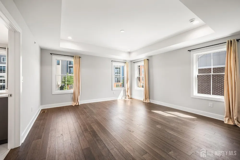 70 Riverwalk Plainsboro, NJ 08536