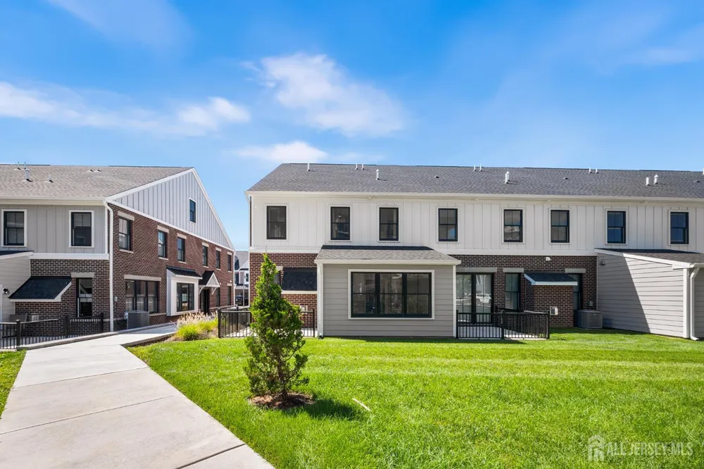 70 Riverwalk Plainsboro, NJ 08536