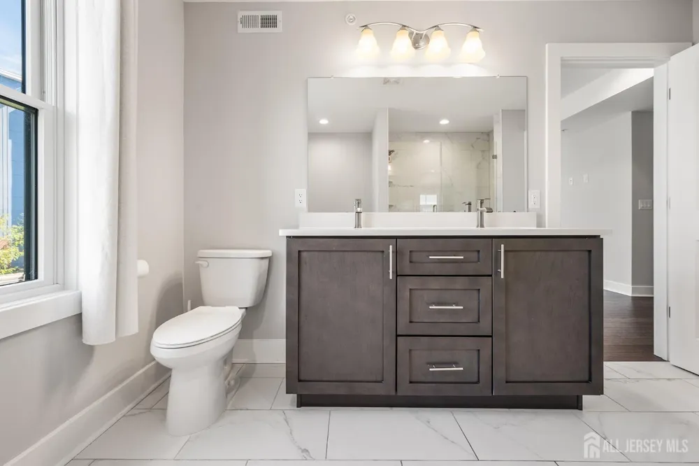 70 Riverwalk Plainsboro, NJ 08536