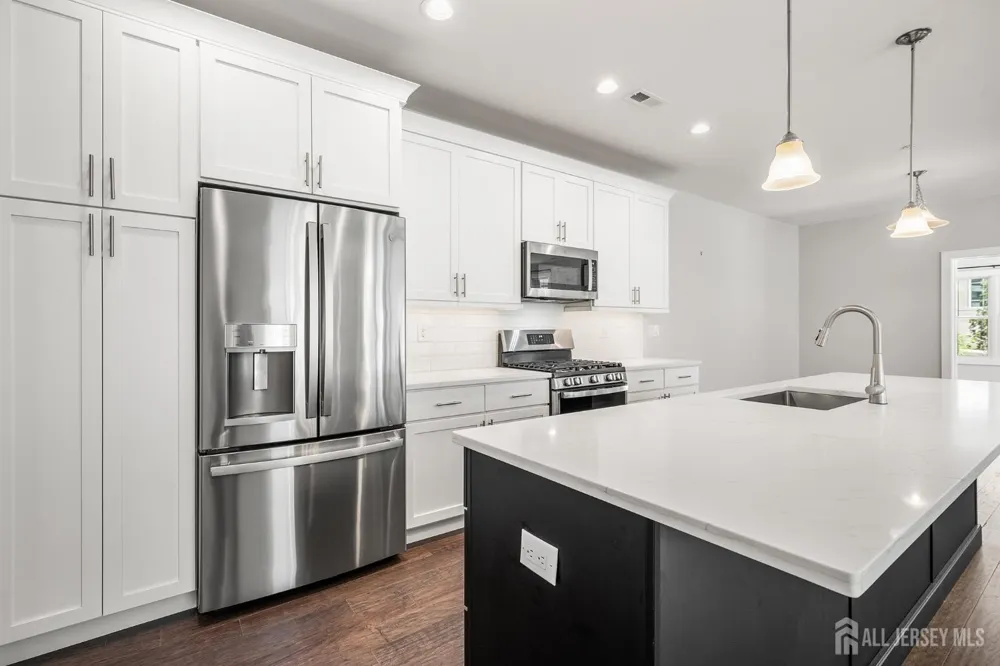 70 Riverwalk Plainsboro, NJ 08536