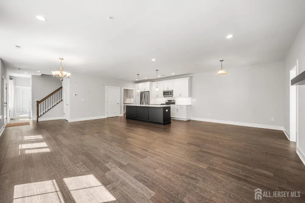 70 Riverwalk Plainsboro, NJ 08536