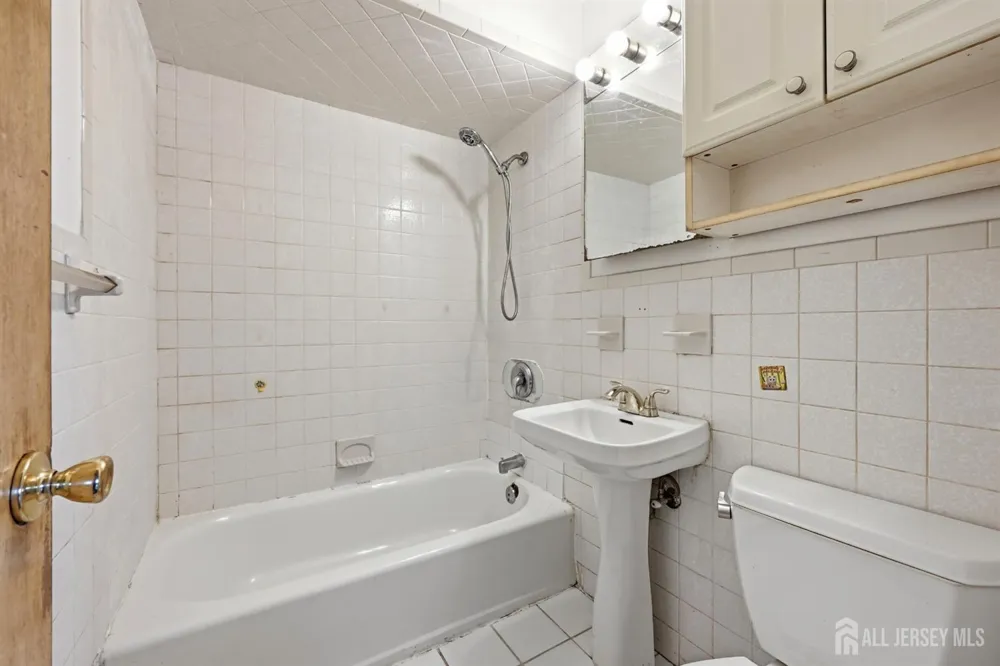 244 Armstrong Street South Amboy, NJ 08879