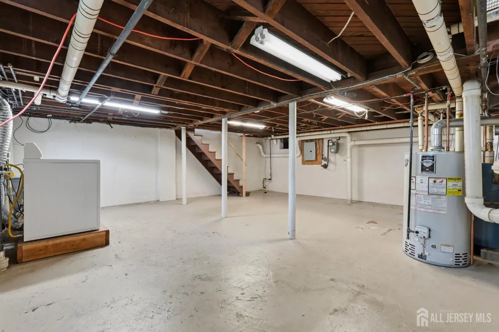 326 Melrose Avenue Middlesex, NJ 08846