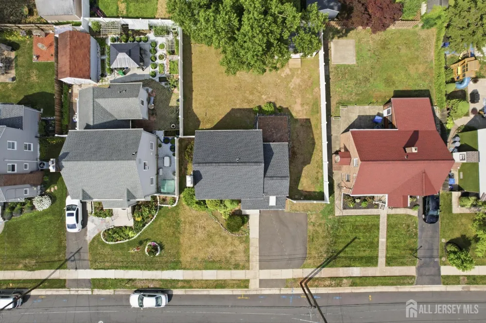 326 Melrose Avenue Middlesex, NJ 08846