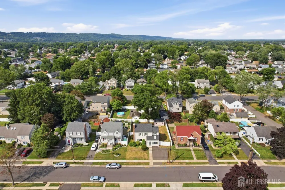 326 Melrose Avenue Middlesex, NJ 08846