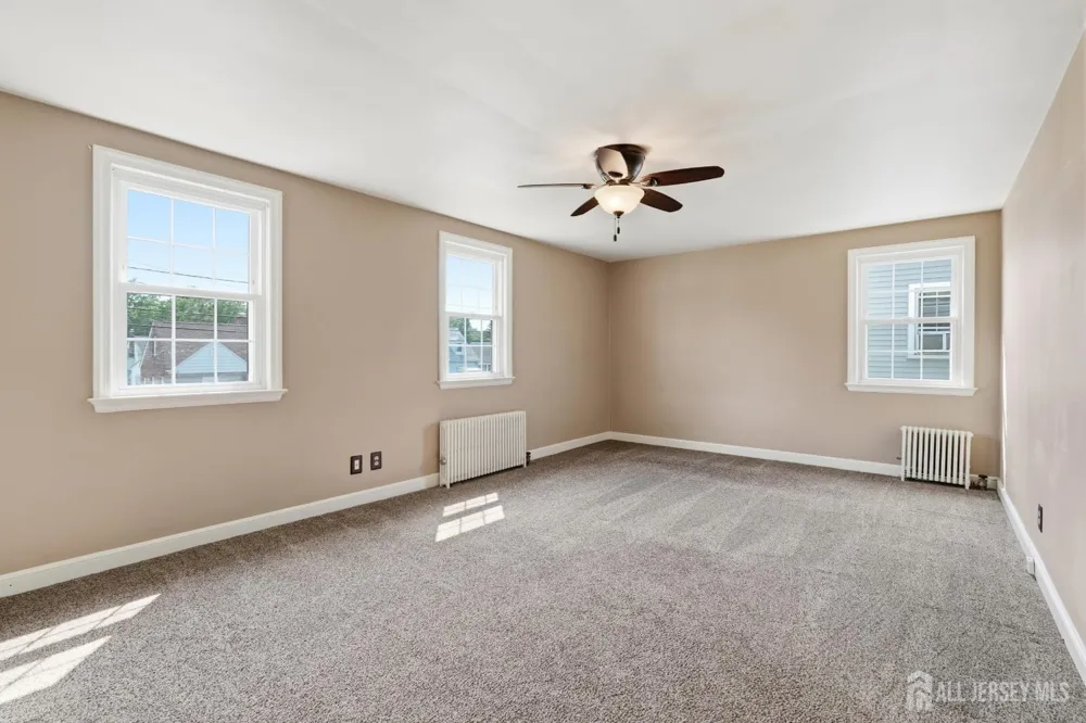 326 Melrose Avenue Middlesex, NJ 08846