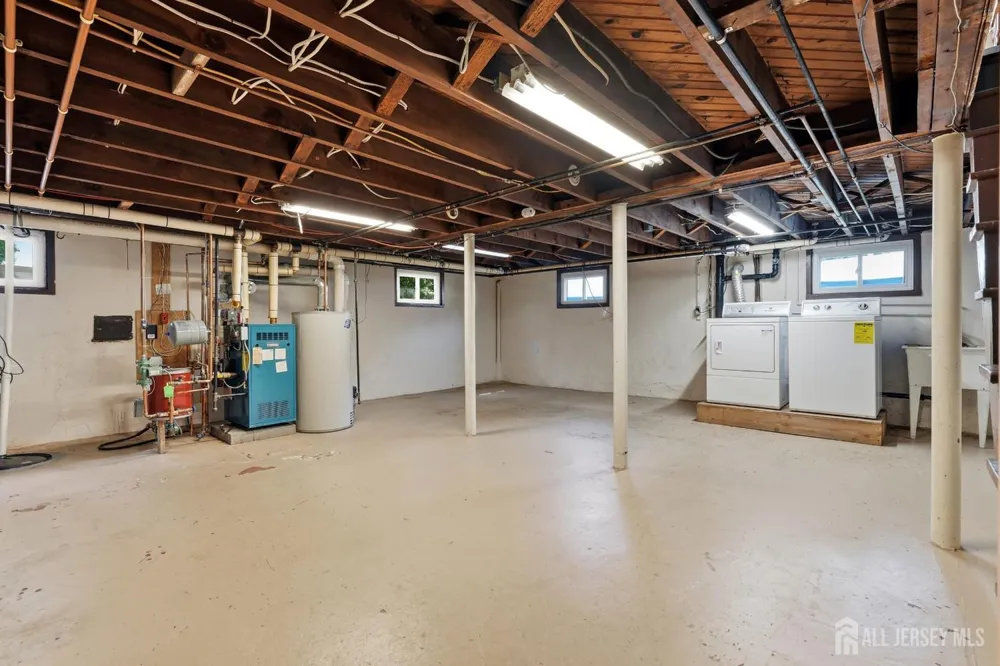 326 Melrose Avenue Middlesex, NJ 08846