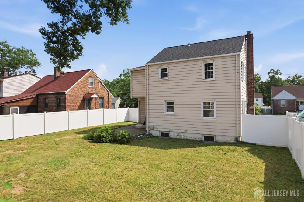 326 Melrose Avenue Middlesex, NJ 08846
