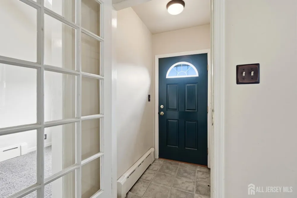 326 Melrose Avenue Middlesex, NJ 08846