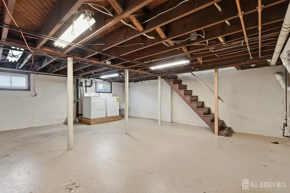 326 Melrose Avenue Middlesex, NJ 08846
