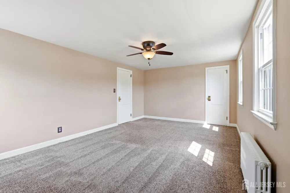 326 Melrose Avenue Middlesex, NJ 08846