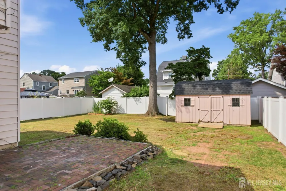 326 Melrose Avenue Middlesex, NJ 08846
