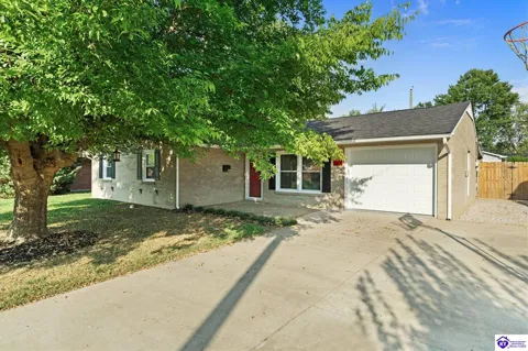 2911 Chippewa Drive