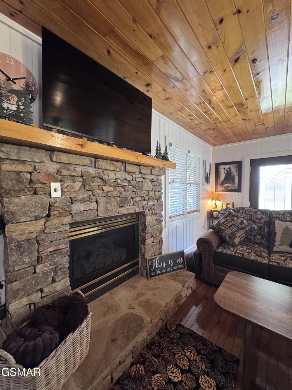 424 Country Path Way Sevierville, TN 37862
