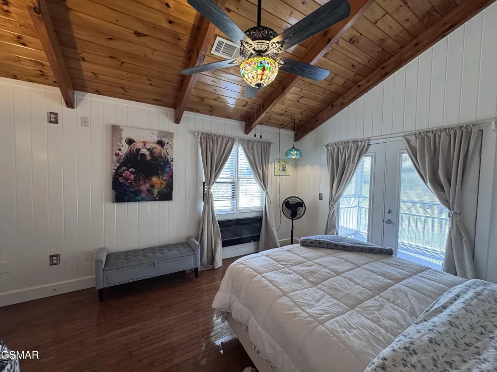 424 Country Path Way Sevierville, TN 37862