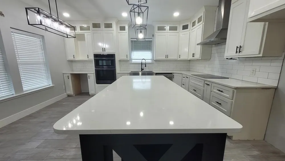 1215 S Live Oak Street Rockport, TX 78382