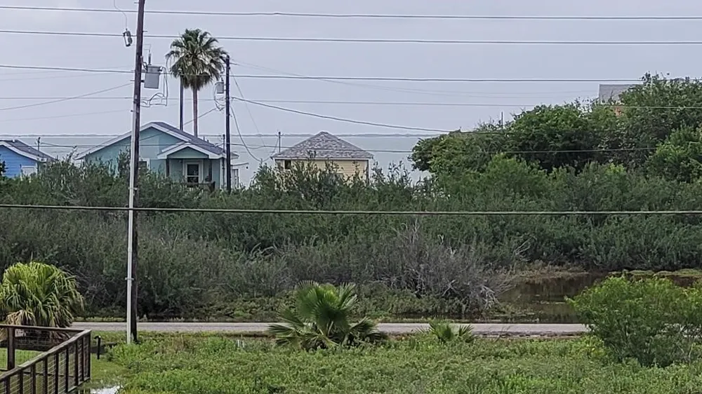 1215 S Live Oak Street Rockport, TX 78382