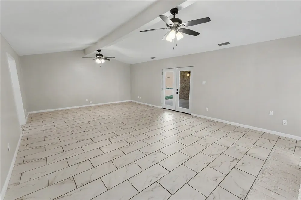 2228 Memorial Parkway Portland, TX 78374