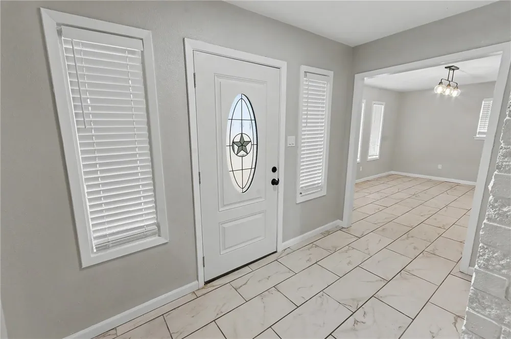 2228 Memorial Parkway Portland, TX 78374