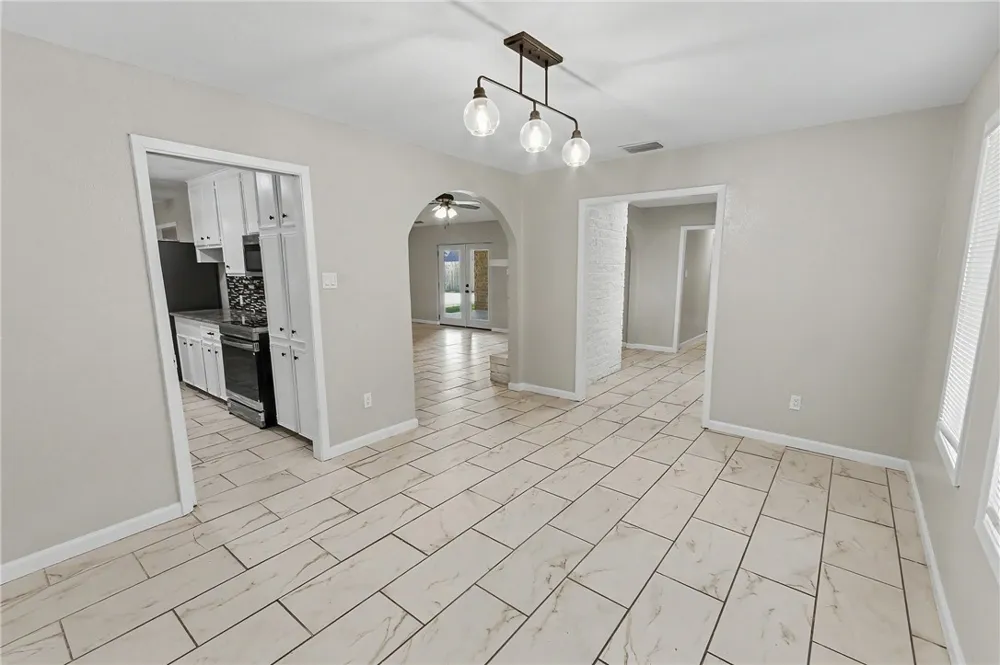 2228 Memorial Parkway Portland, TX 78374
