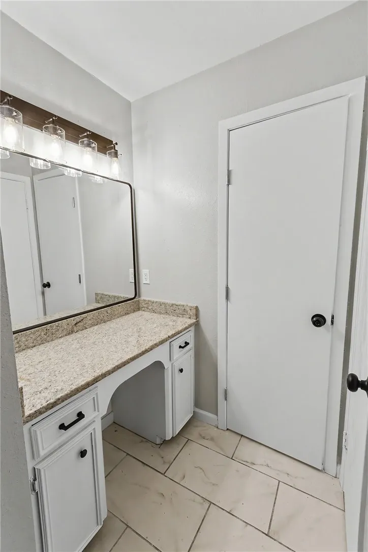 2228 Memorial Parkway Portland, TX 78374