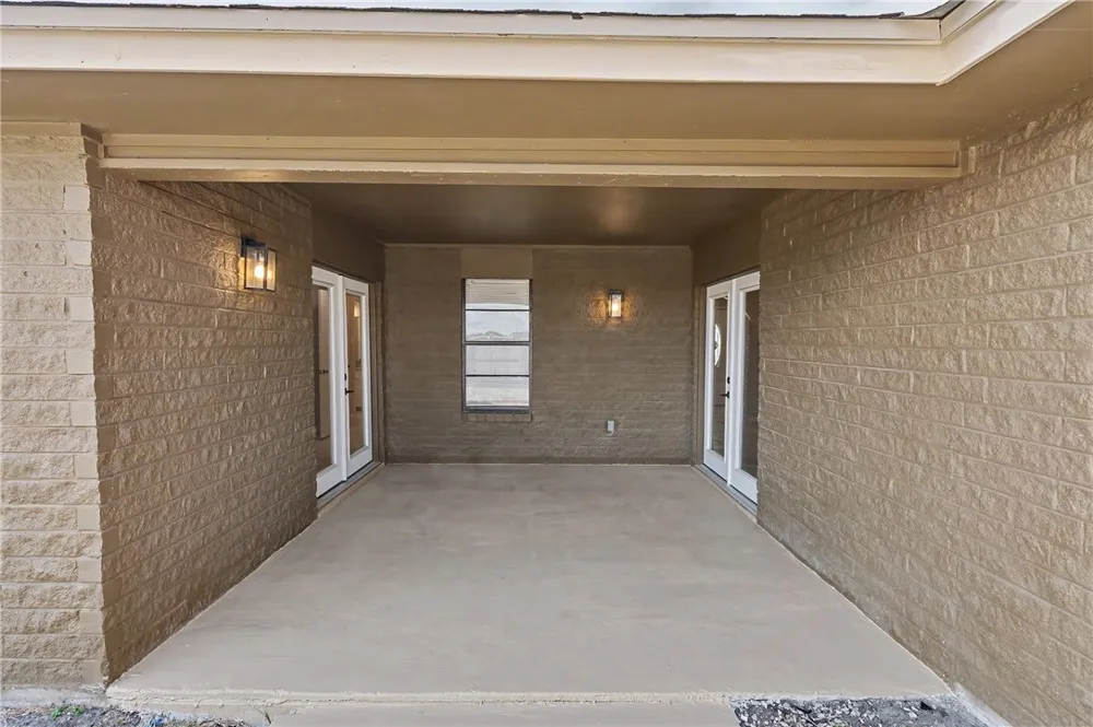2228 Memorial Parkway Portland, TX 78374