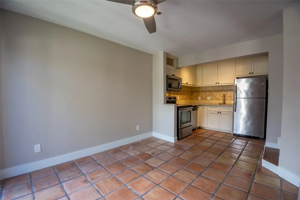 1306 Norwalk Lane #302 Austin, TX 78703