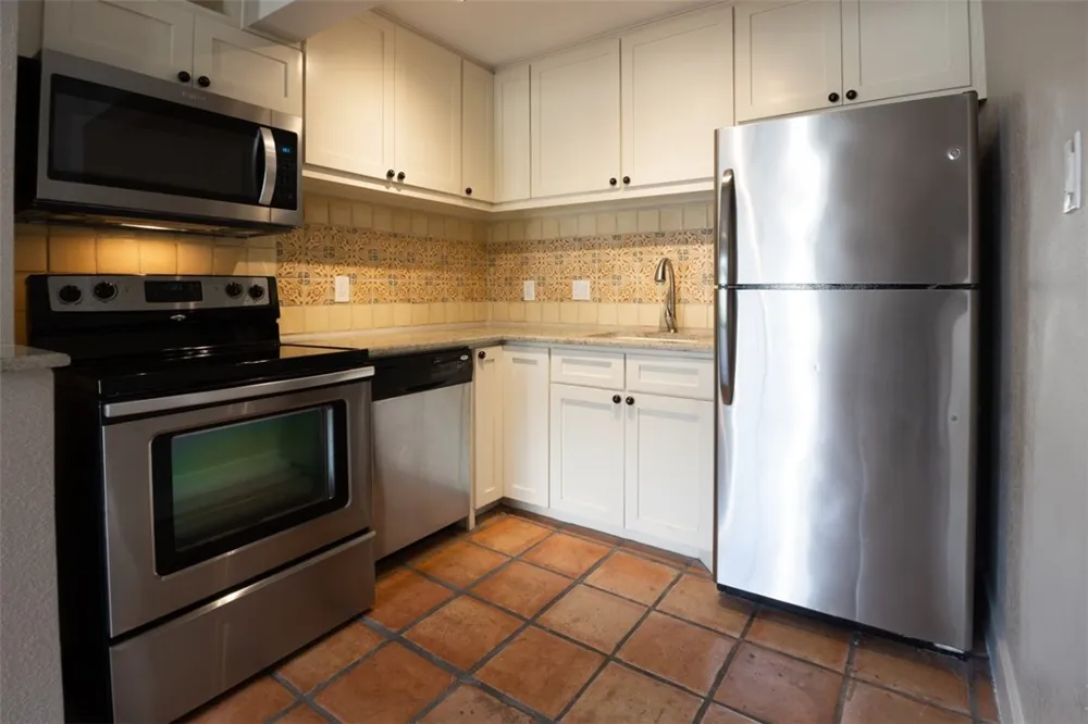 1306 Norwalk Lane #302 Austin, TX 78703