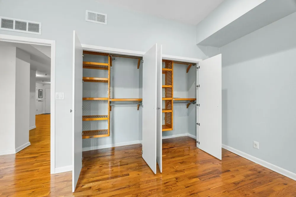 357 VARICK ST Jersey City, NJ 07302
