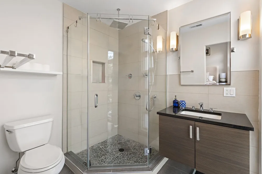 116 BLOOMFIELD ST Hoboken, NJ 07030