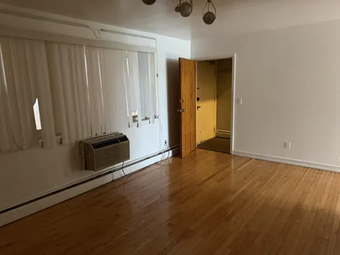 3600 CHARLES CT