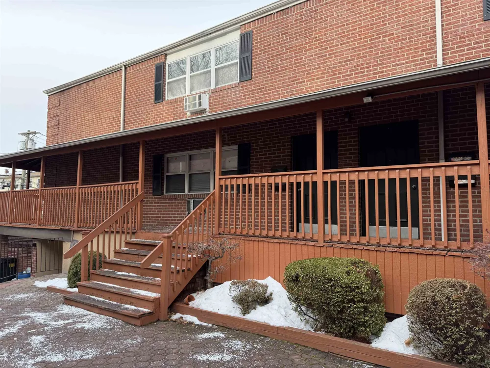 3600 CHARLES CT North Bergen, NJ 07047