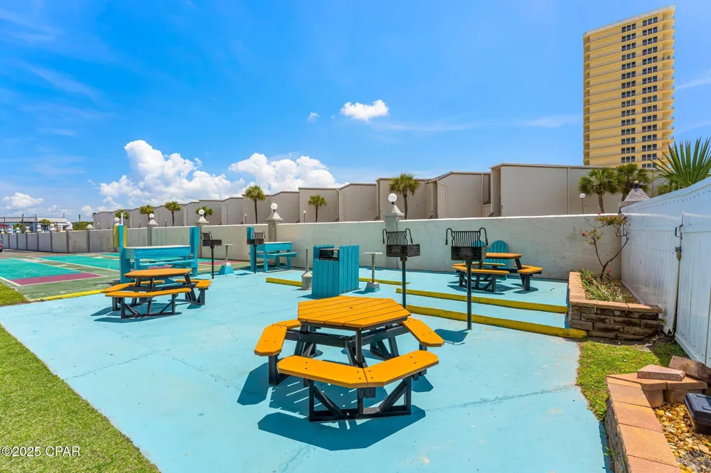8743 Thomas Drive #421 Panama City Beach, FL 32408