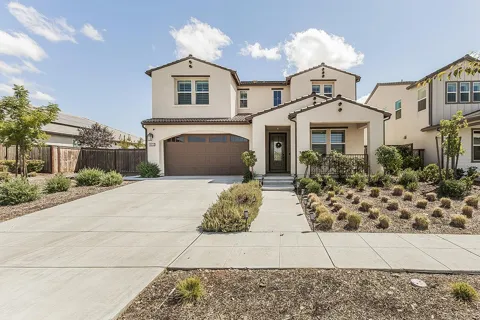 4475 Crown Bluffs Drive
