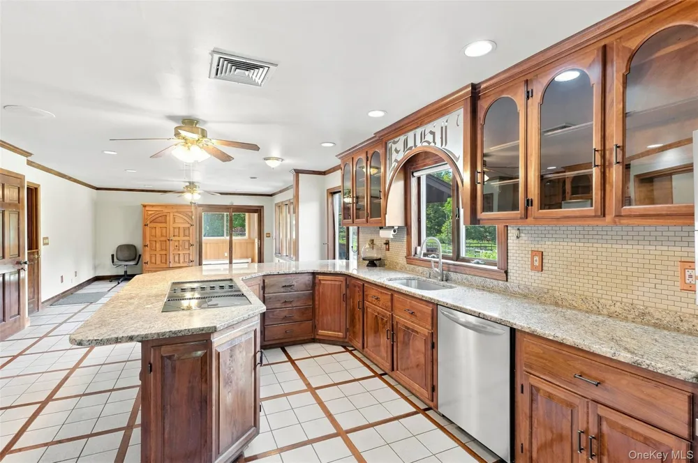 289 Pine Grove Road Middletown, NY 10940