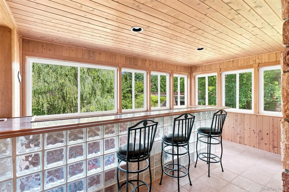 289 Pine Grove Road Middletown, NY 10940